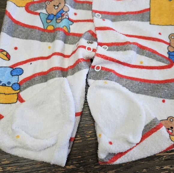 Vintage Baby Footie Pajamas 3-6 RARE CARNIVAL Theme unisex - Picture 4 of 8